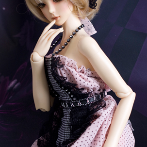 Model_Girl Pink Dress  