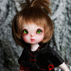 VOGT_TINY DOLL